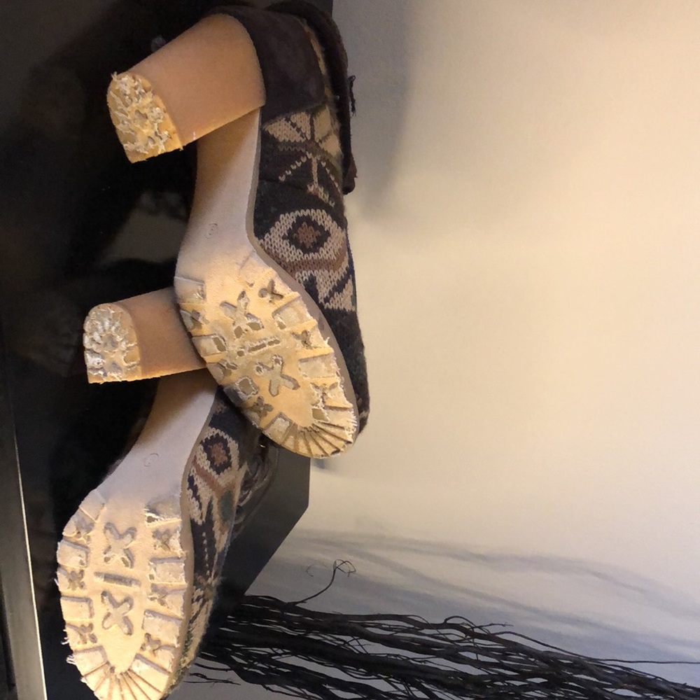 EUC Muk Luk Lug Boots - Picture 2 of 3